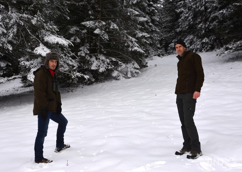 Amaury Boillat et Pierre Boillat sur les traces du lièvre