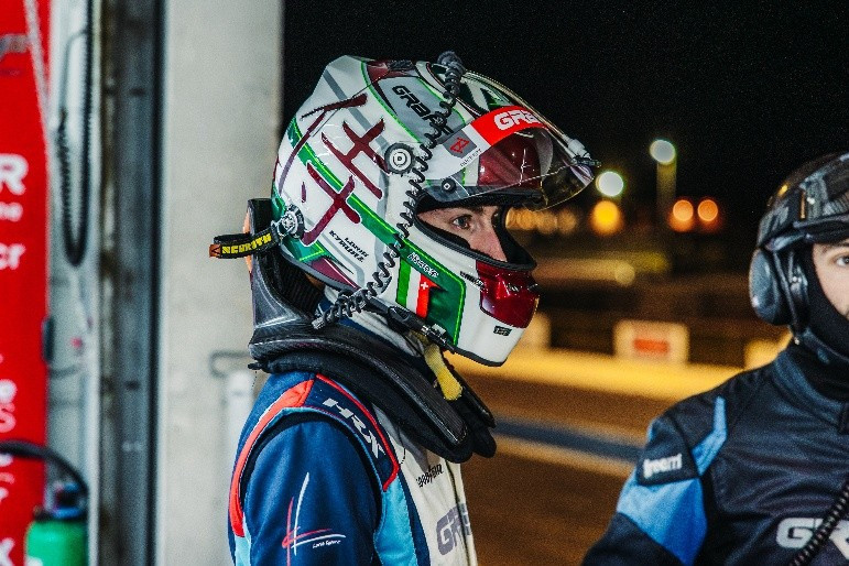 Loris Kyburz a lancé sa saison ce week-end. Son équipage a signé la pole position avant d'abandonner en course. (photo : NWZ studios)