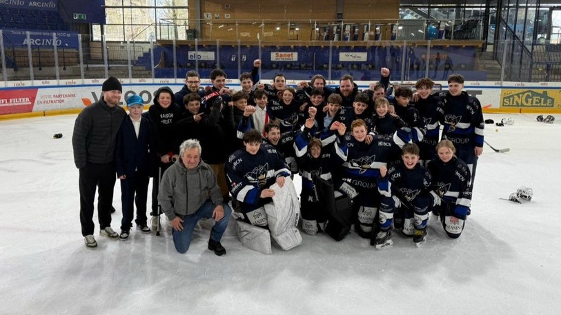 Les U15 top de la HCC Academy ont fêté leur promotion en élite dimanche. (Photo : HCC Academy)