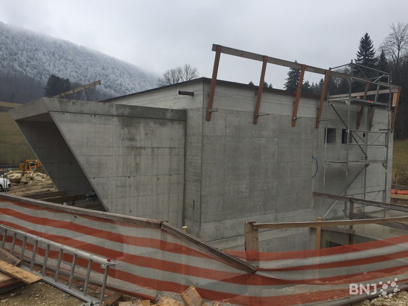 Les travaux de construction du puit des Sauges avancent selon les délais prévus.