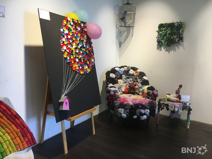 A partir de simples objets, les élèves de la Fondation Pérène ont créé des oeuvres d'art.