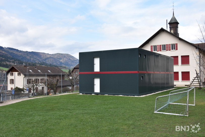 Pavillons, Pavillons, Sonceboz, école