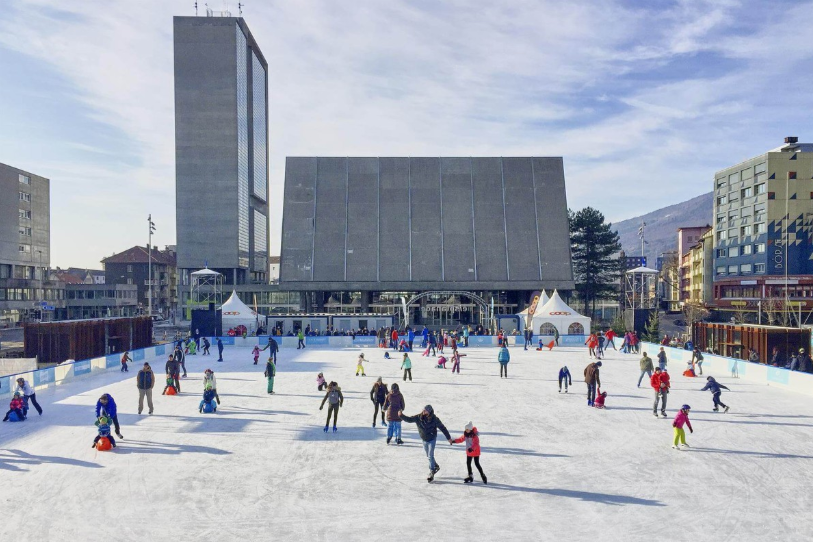 La patinoire à ciel ouvert a attiré 60'000 personnes en deux mois lors de la première édition d'Eisplanade, l'hiver dernier. (Photo: Eisplanade)