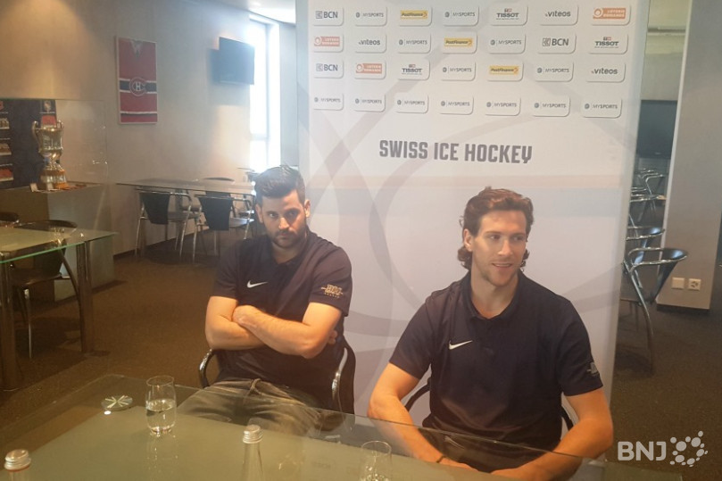 Brett Cameron (à droite) aux côtés du directeur sportif du HCC, Loïc Burkhalter.