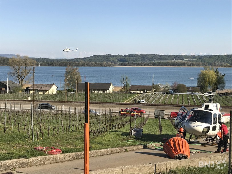 Deux hélicoptères ont été appelés à la rescousse.