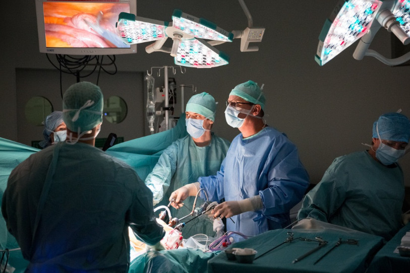 Le Conseil d’État neuchâtelois attend près de deux millions de francs d'économie annuelle dans le domaine hospitalier.