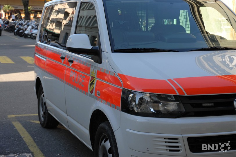 Les deux hommes ont été interpellés à bord d'un train à la gare de Bienne. (Image d'illustration)