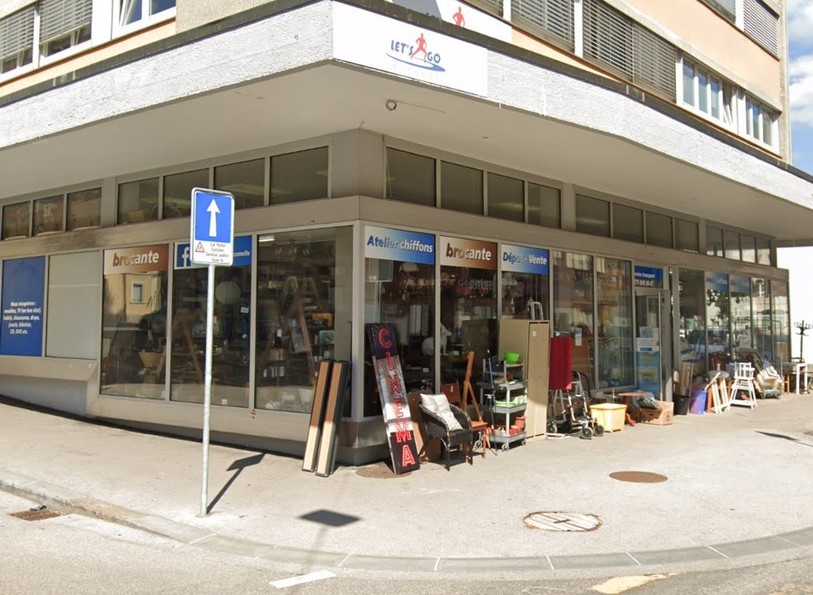 Le Coin bleu, une association proposant des articles de seconde-main, est en faillite sur ses trois sites de La Chaux-de-Fonds et du Locle. (Photo : Google Maps)