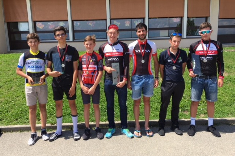 Victor Benareau (VC Courtételle), Alexandre Benareau (VC Courtételle), Fabio Barone, Marc Dubois (VCFM), Mathys Berçot (VCFM), Damien Heiniger (GSAjoie), Achille Louvet (VCFM).