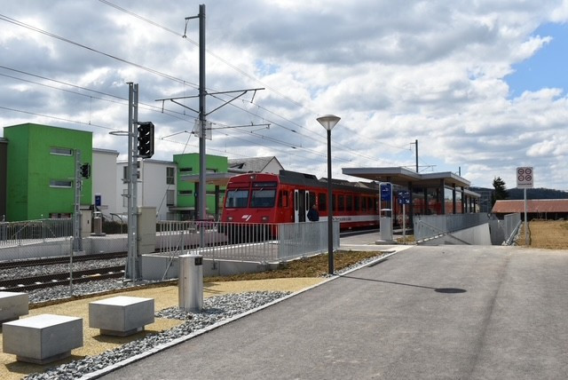 La gare d'Alle a été modernisée. Un passage sous-voie a notamment vu le jour. (Photo : Antoine Houlmann.)