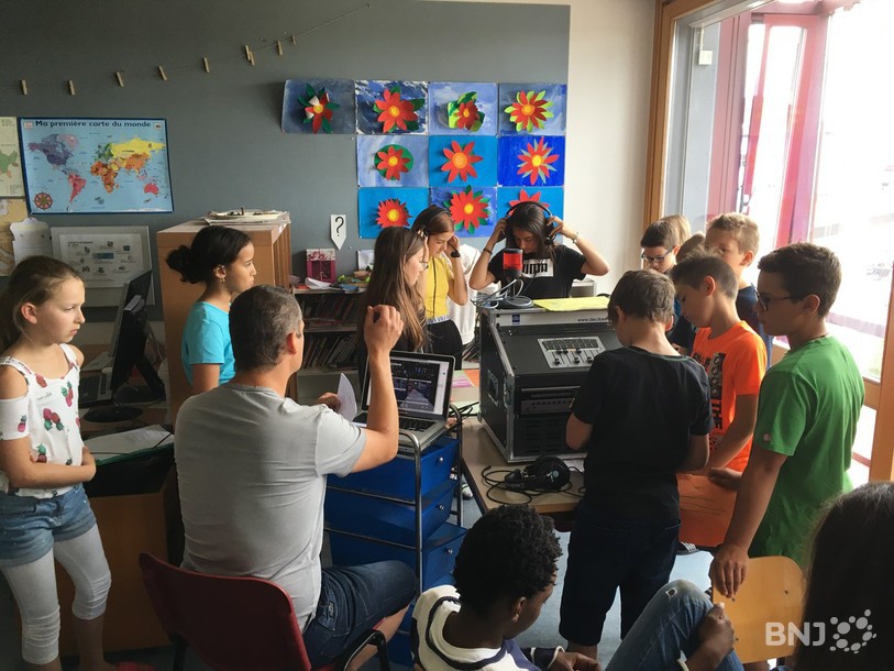 Un groupe d'élèves a pu s'essayer à la radio