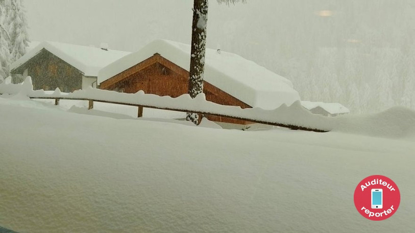 Ce jeudi matin, les Neuchâtelois se sont retrouvés sous la neige de Zinal.