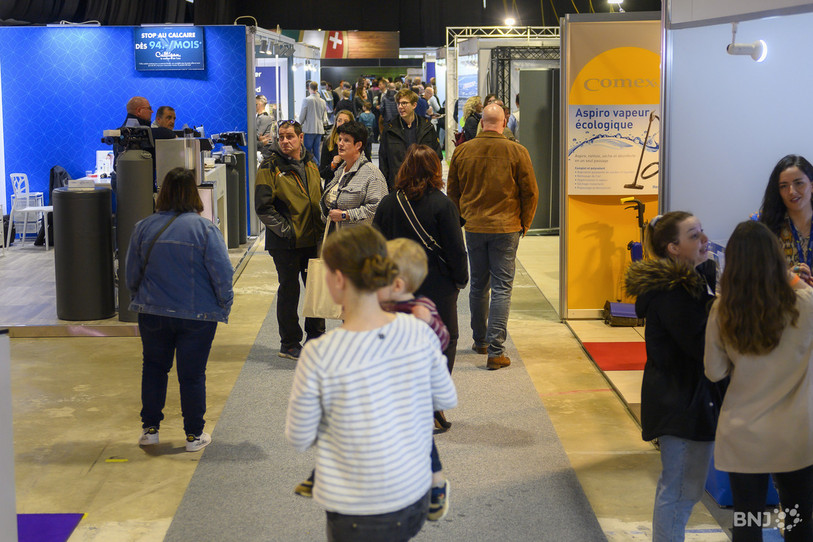 Les organisateurs du Salon de l'immobilier neuchâtelois espèrent attirer au moins 13'000 personnes durant les cinq jours de la manifestation (Photo : archives / Bertrand Pfaff).