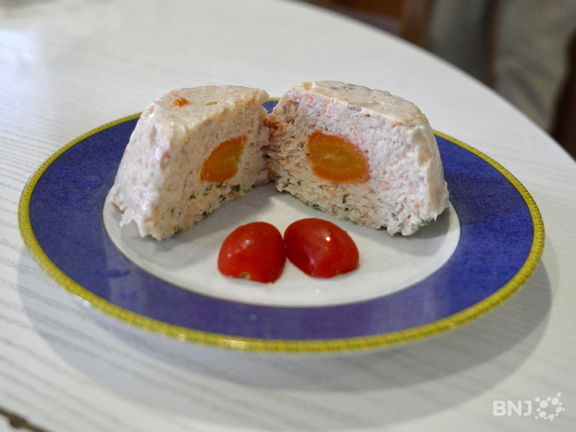 La Terrine de poisson façon Laurent, accompagnée de quelques tomates cerises…