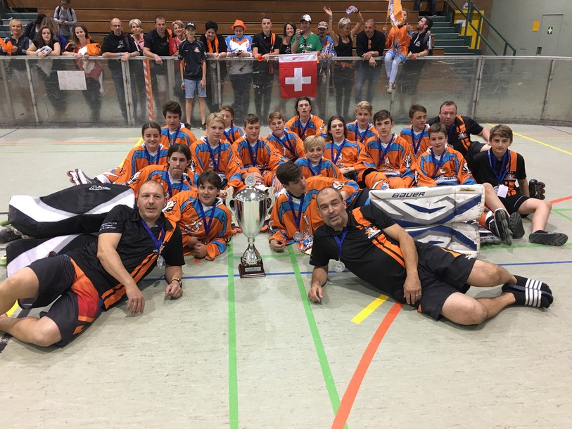 Le SHC Rossemaison a pris la deuxième place du tournoi