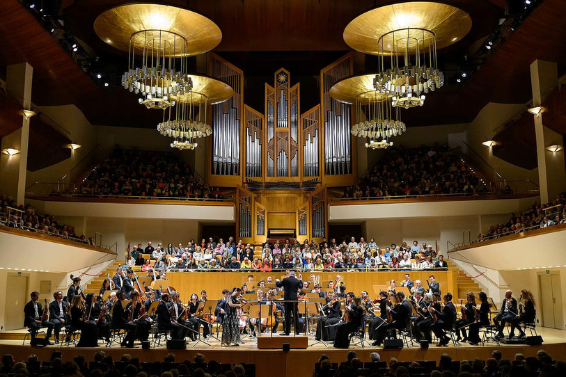 Après avoir fait vibrer l'Auditorium national de musique de Madrid en février, l'Orchestre de la Suisse romande prend ses quartiers dans la région. (Photo : OSR/© Rafa Martin)