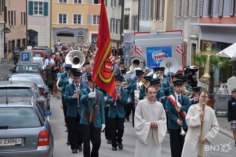 La procession de la Fête-Dieu à Delémont.
