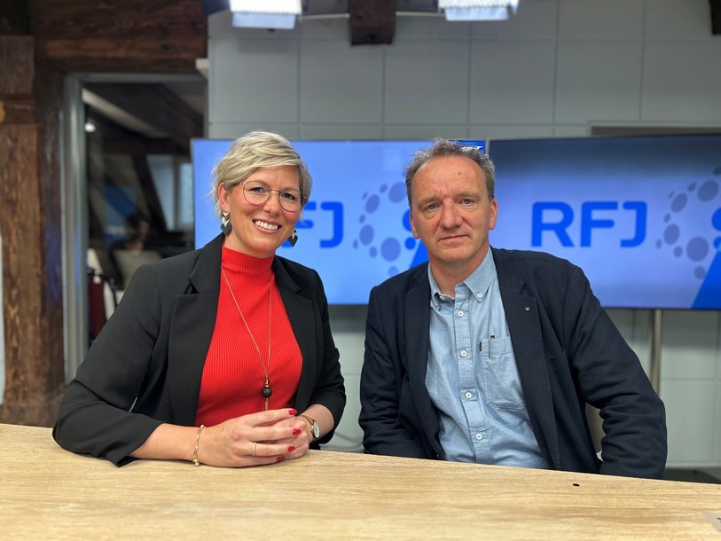 Les députés jurassiens Magali Voillat (Le Centre) et Romain Schaer (UDC) ont débattu ce mercredi sur la votation cantonale du 18 mai dans « Pure Politique ».