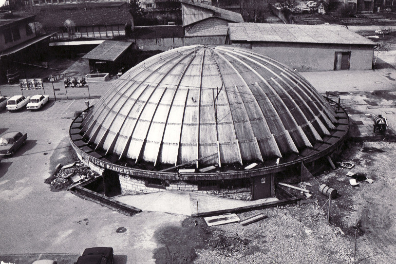 Une vue aérienne de la Coupole prise en 1975. (Photo: CAJ)