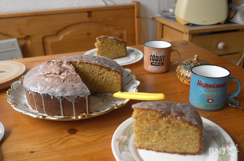 Un gâteau aux carottes parfait pour accompagner le café.