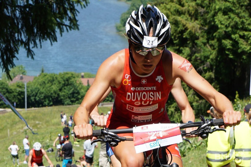 Malgré des douleurs au dos lors du parcours en VTT, Loanne Duvoisin a terminé 5e scratch.