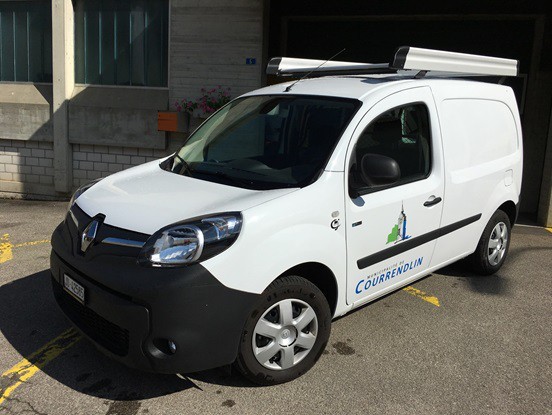 Le nouveau véhicule de la voirie à Courrendlin.