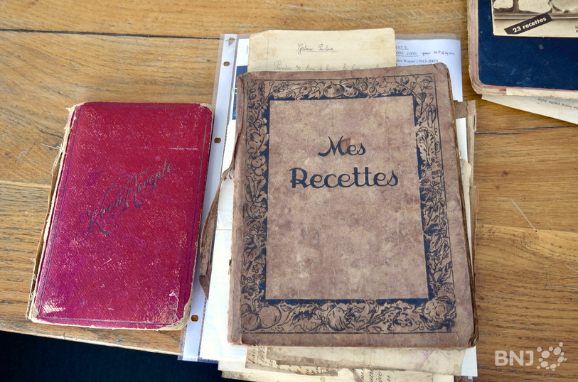 Quelques anciens livres de recettes issus de la collection du musée de la vie jurassienne à Develier.