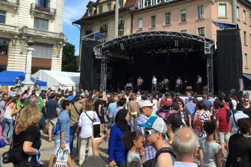 La Braderie biennoise sur la place centrale. (Image: archives).