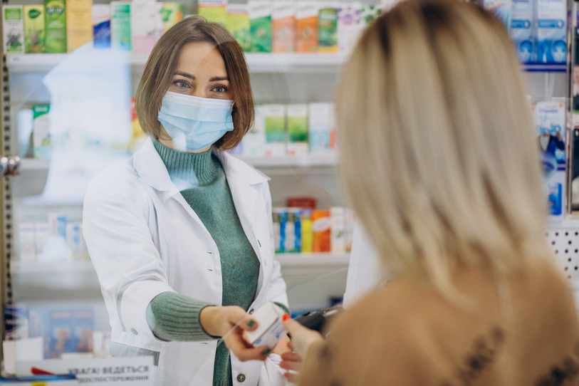 Le personnel des pharmacies jurassiennes pourra se former pour détecter puis orienter les victimes de violence domestique. (Photo d'illustration libre de droits.)