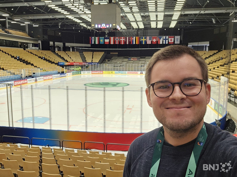 Notre envoyé spécial au Danemark Christophe Moreillon sur place à la patinoire d'Herning.