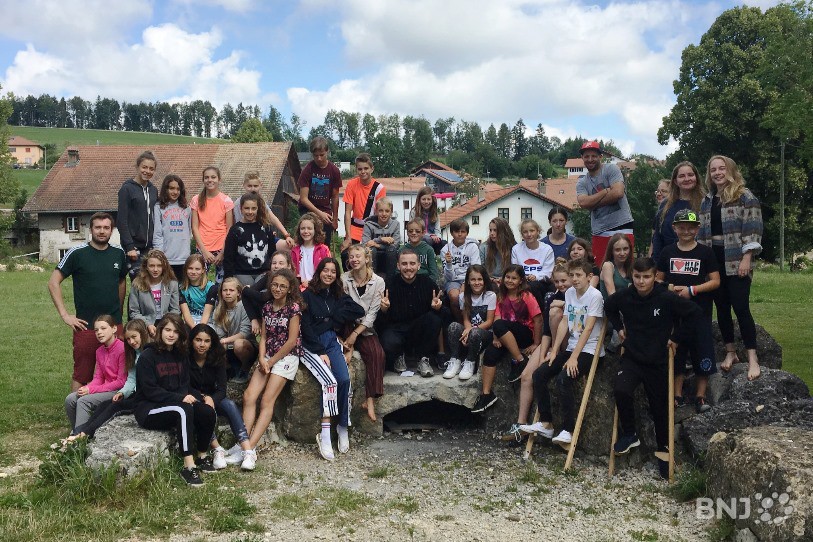Plus de 30 jeunes participent au camp de hip-hop à Lajoux.