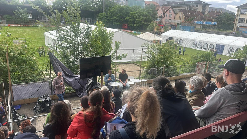 L'objectif de la manifestation était de faire se rencontrer les journalistes et le public par le biais de différentes animations, stands, conférences, ateliers et débats.