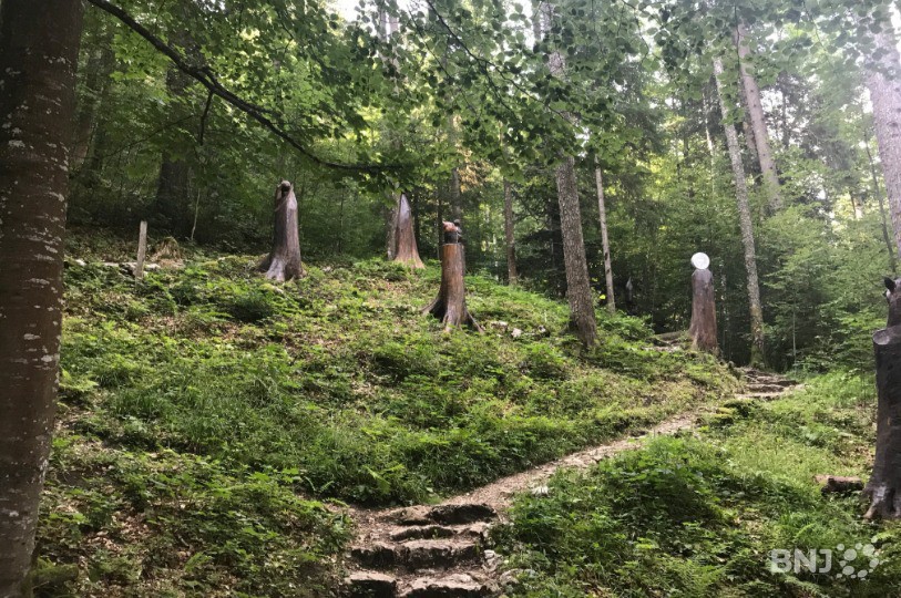 Le Sentier des statues serpente sur les hauteurs de La Sagne.