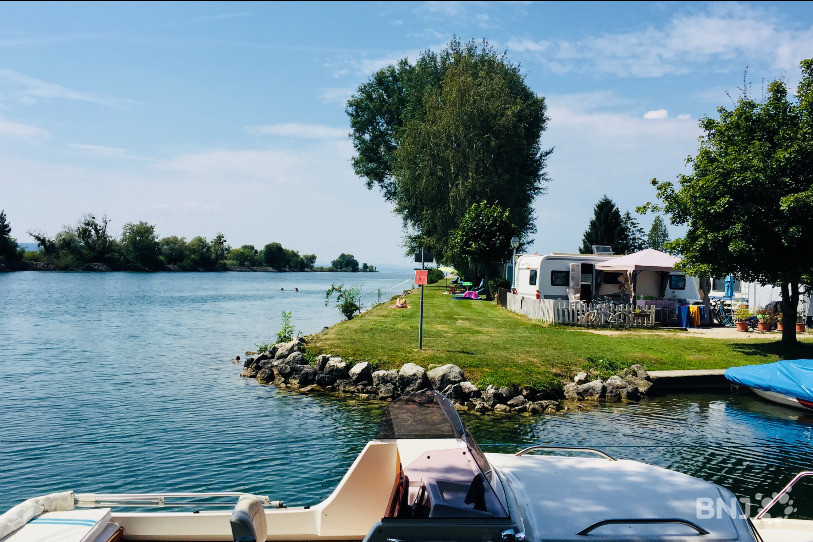 Les campings ont été moins fréquentés en 2022 qu'en 2021 dans le canton de Neuchâtel. (Photo : archives).