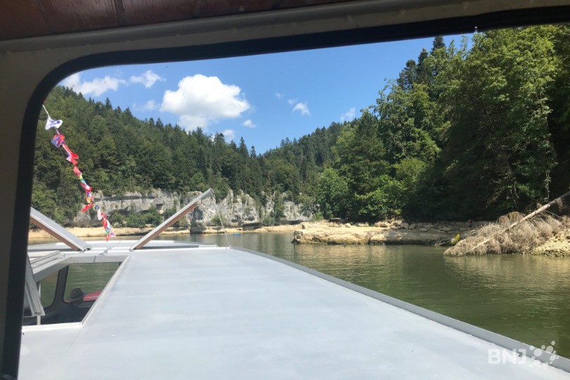 Les navires de la NLB parcourent le Doubs depuis 1962.
