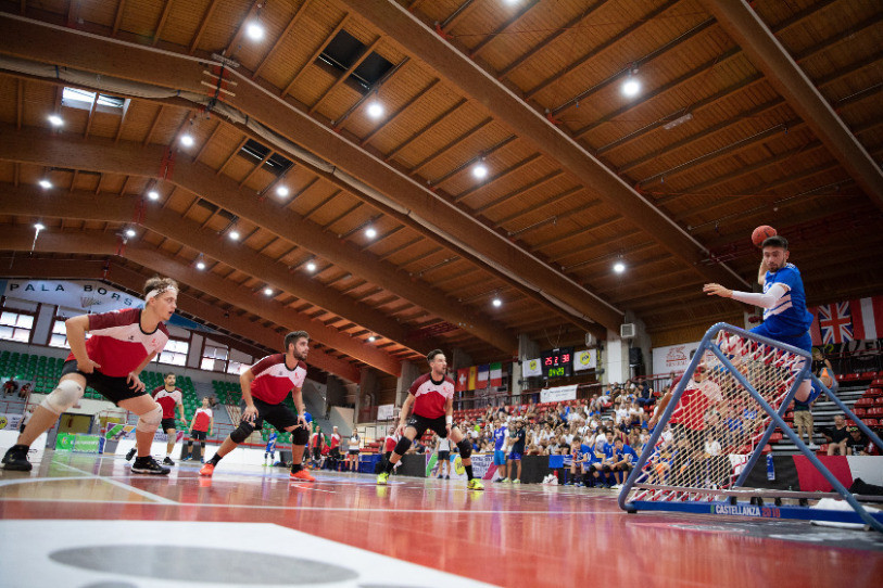 L'équipe suisse masculine de tchoukball finit sur le podium aux championnats d'Europe. (photo : David Sandoz)