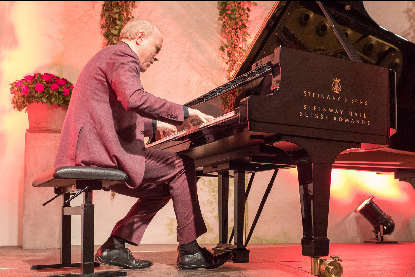 Giovanni Bellucci s'est produit samedi soir à la cité médiévale. (Photo : Jacques Philippet)