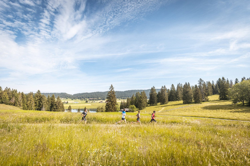 Les triathlètes ont avalé plus de neuf kilomètres de course à pied lors de cette épreuve longue distance. (Photo : Xterra Switzerland)