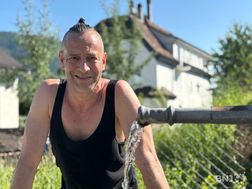 Régis Neukomm libère son corps et son esprit lorsqu’il rejoint « sa » fontaine, non loin de chez lui.
