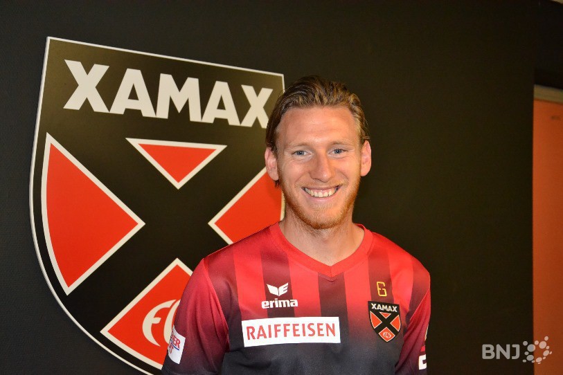 Jérémy Huyghebaert avec son nouveau maillot. Il portera le numéro 82.