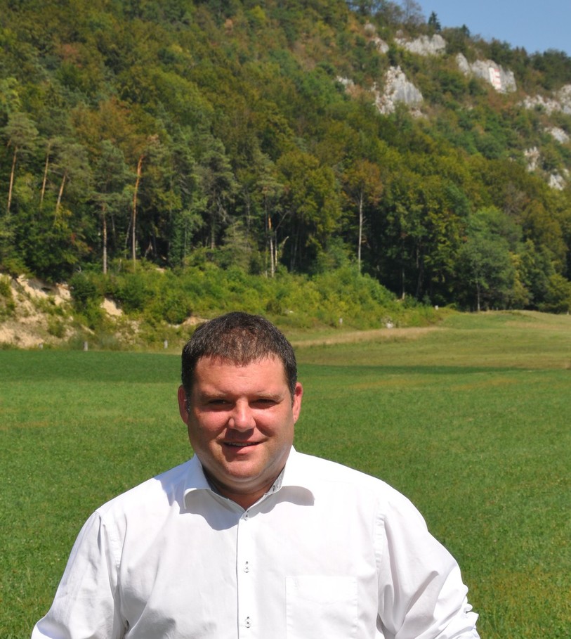 Damien Chappuis, le maire de Delémont, a choisi de se faire photographier au Bambois, sous le Béridier.