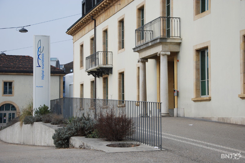 L'Hôpital neuchâtelois boucle ses comptes 2018 sur un léger déficit de 219'000 francs. (photo : archives).