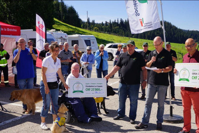 La remise des chèques avait lieu samedi à La Brévine. (Image : UNION, Société philanthropique suisse).