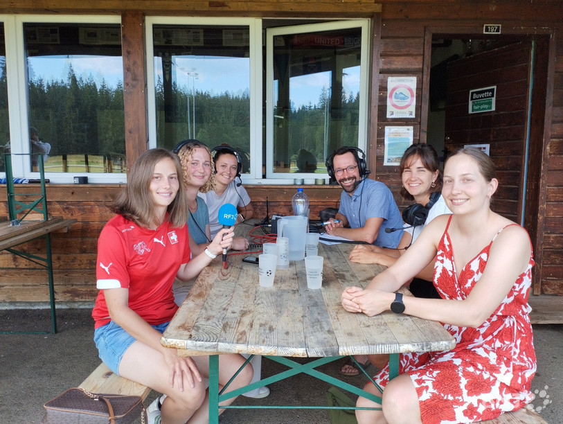 De gauche à droite : Coline Oberli, Alicia Varin, Sabrina Ribeaud, Jade Chaignat et Océane Oberli ont évoqué leurs attentes autour de l'Euro et l'actualité de leur club.