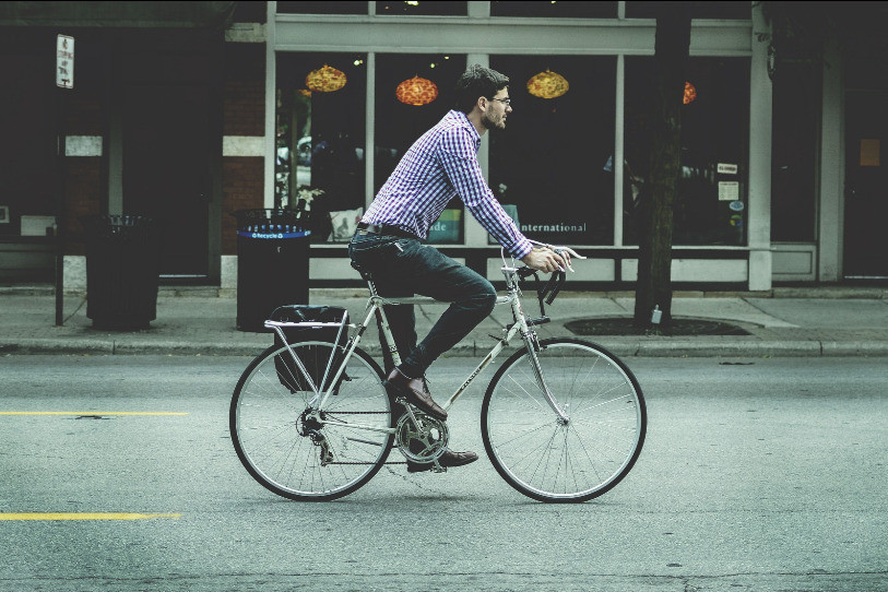 La pratique du vélo fait partie des gestes écologiques proposés par le site monplanclimat.ch (Photo d'illustration).