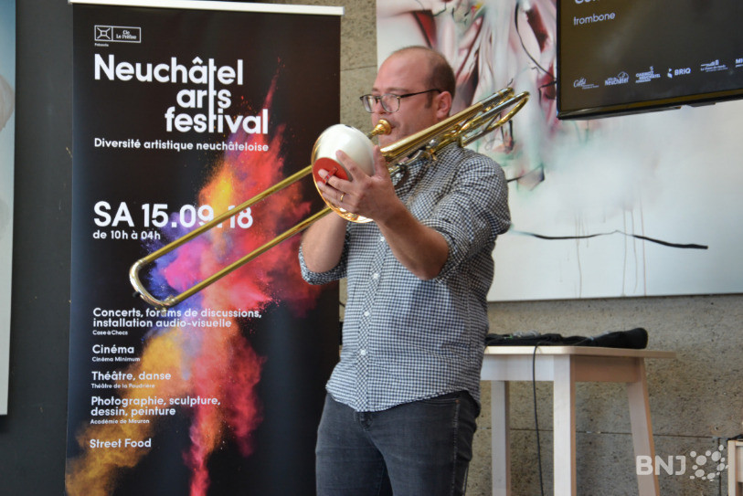 Le tromboniste neuchâtelois de renommée internationale Samuel Blaser était au rendez-vous samedi à la Case à Chocs à Neuchâtel.