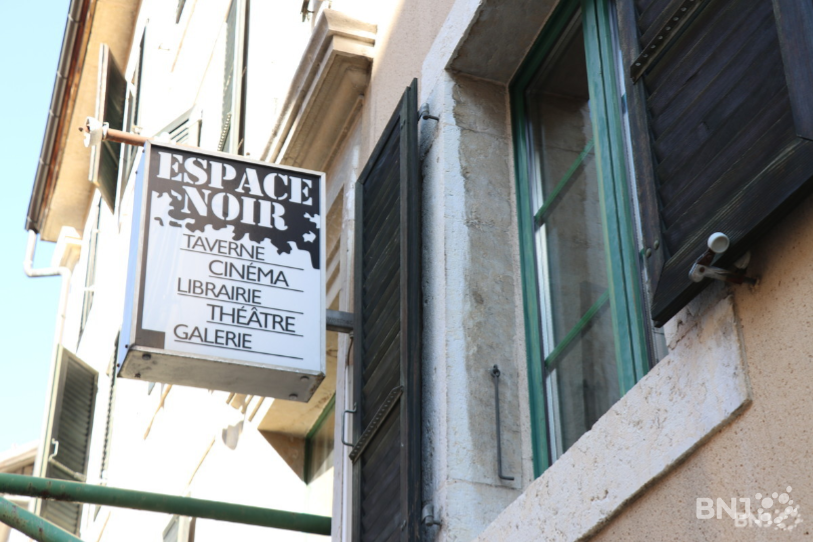 L'Espace Noir perpétue le passé anarchiste du vallon de Saint-Imier.