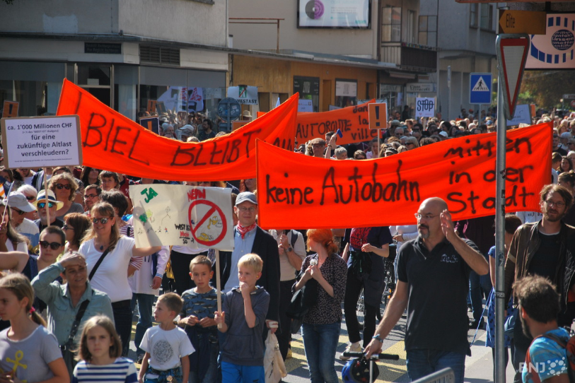 3'500 personnes s'étaient déplacées lors de la première manifestation le 23 septembre l'année dernière. (Image: archives)