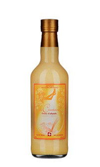 La Clandestine Crème d’absinthe 15%vol alc. est une liqueur élaborée selon une recette propre à la distillerie Artemisia. Fabriquée à partir de jaunes d’oeuf pasteurisés, de sucre, de lait, de sucre vanillé et d’absinthe, cette liqueur laisse entrevoir de savoureuses notes de chocolat blanc et de vanille.