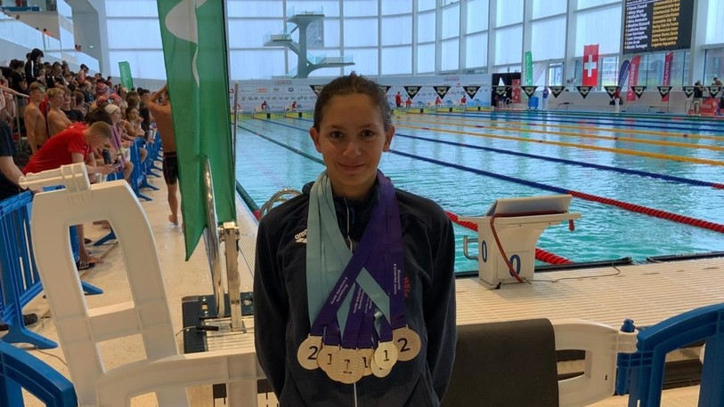 Loane Richard est rentrée de Lausanne avec du poids autour du cou. (Photo : N. Richard)